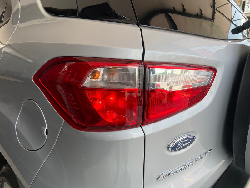 Ford EcoSport  5 pts. Titanium, 2.0l, 164 HP, TA, a/ac., piel, QC, f. niebla, RA-17 2021